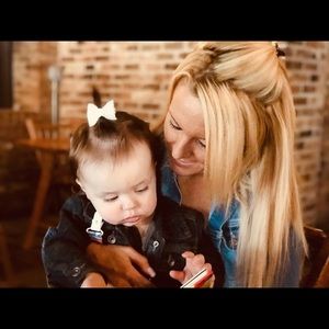 Meet your Posher, Elise